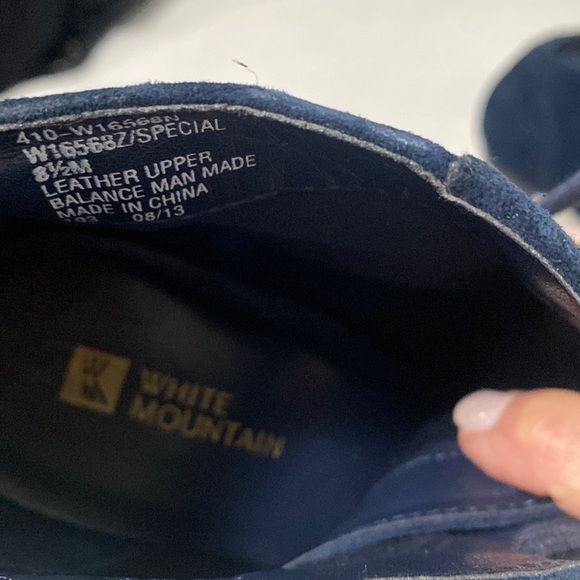 Dark denim blue tie up boots - Picture 3 of 4